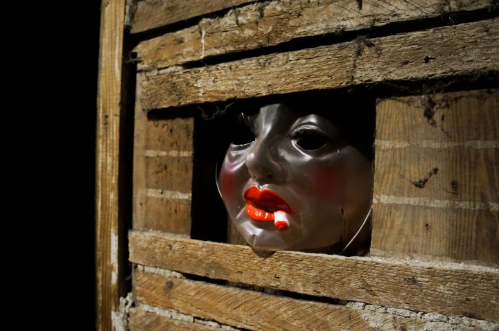 seattle-underground-walking-tour-travel-trendy-techie-6-creepy-clown-cigarette-mask